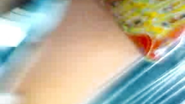 ఇంటరాగేషన్ గదిలో పదేపదే అనుమానితుడిగా ఉంటాడు